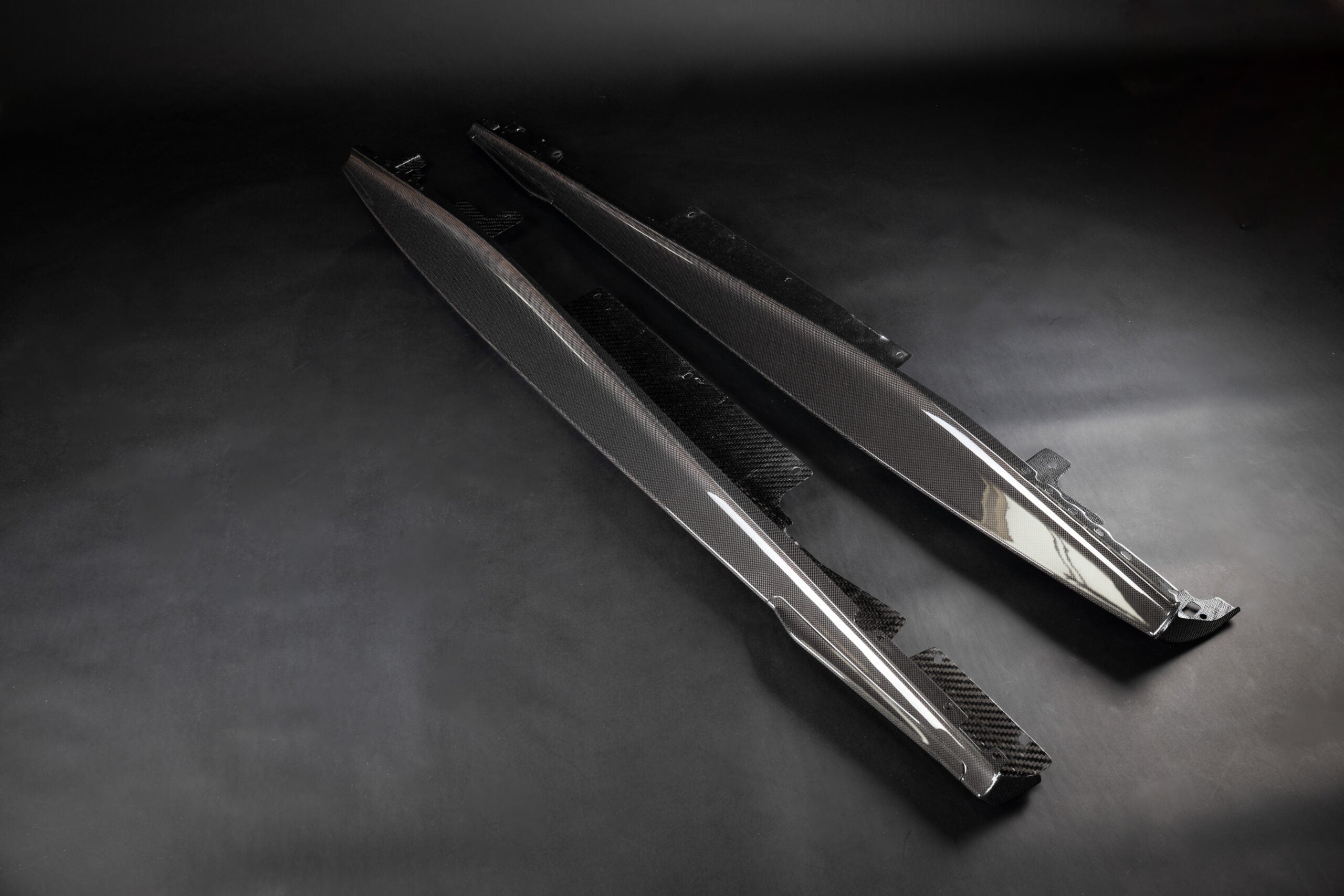 Ferrari Roma - Carbon Fiber Side Skirts (Small Fin)