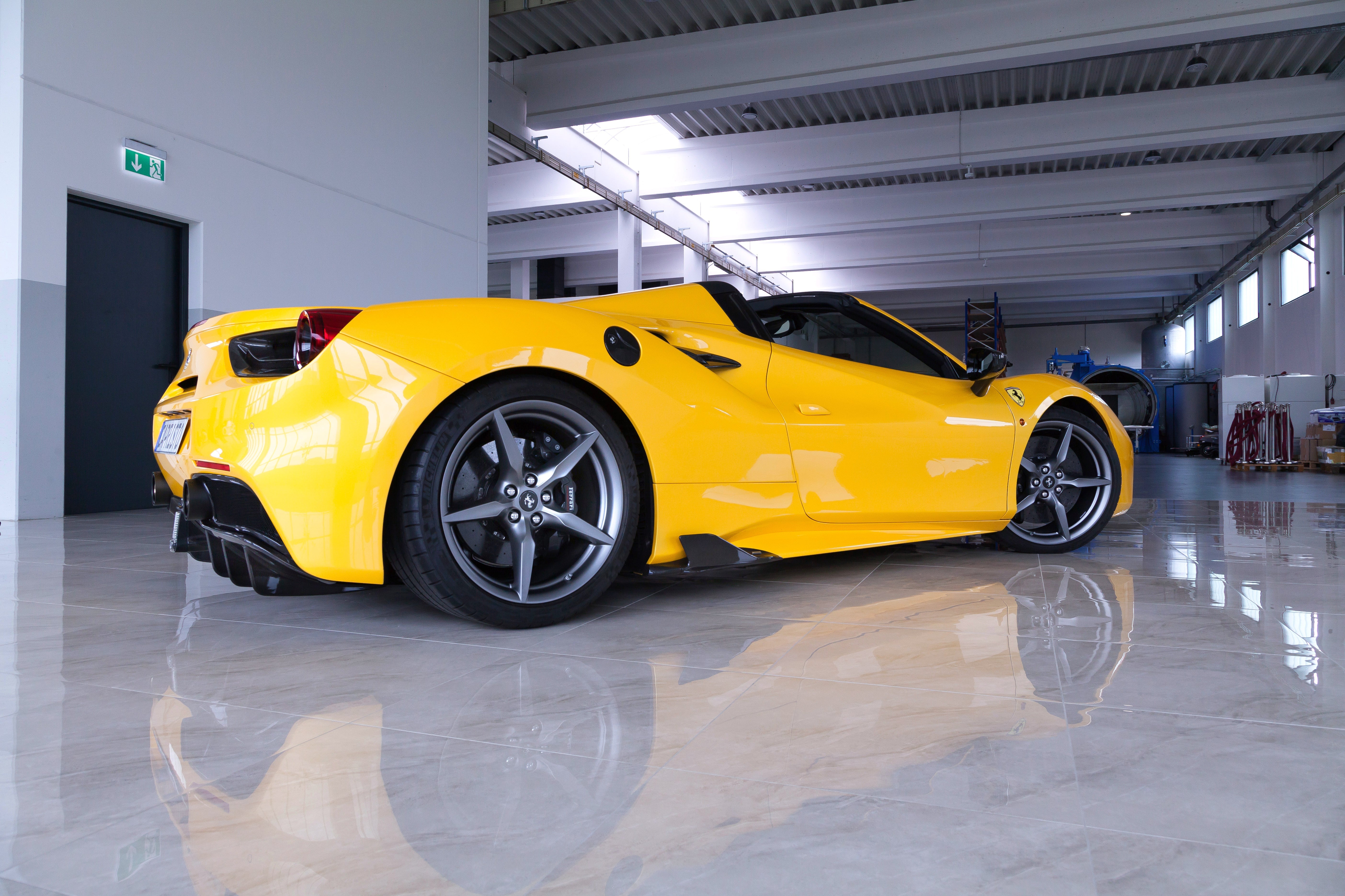 Ferrari 488 - Carbon Fiber Side Fins