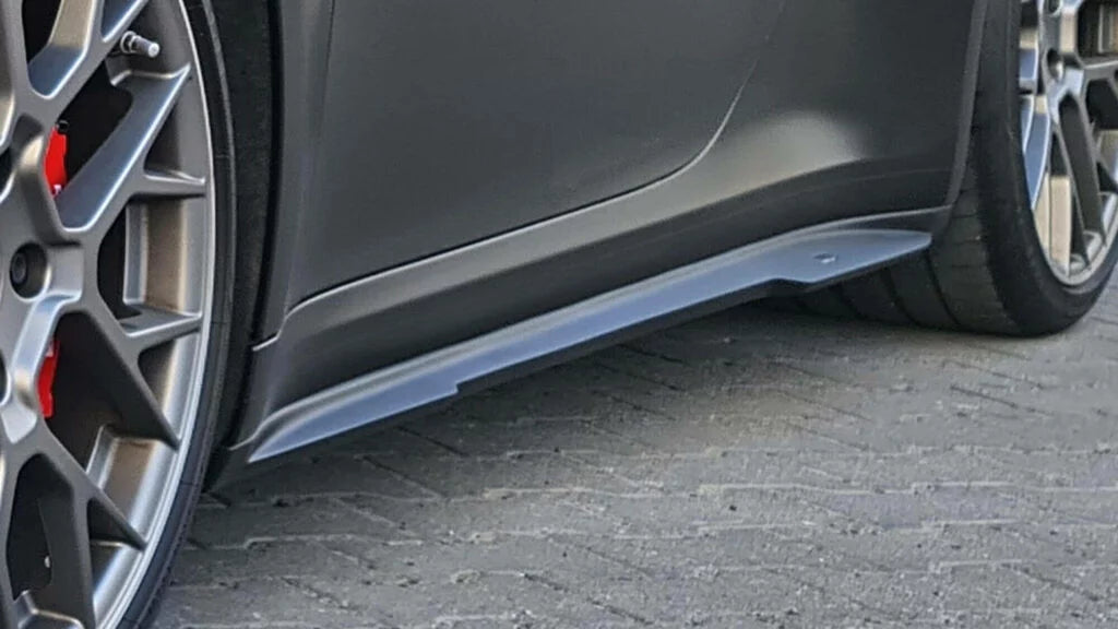 992 Side Skirts