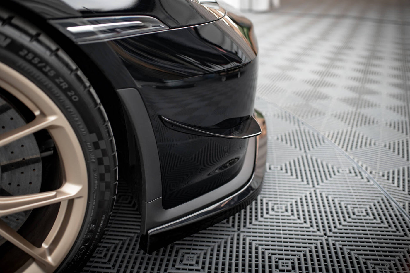 Porsche 911 (992) GT3 Front Canards — vehicle view