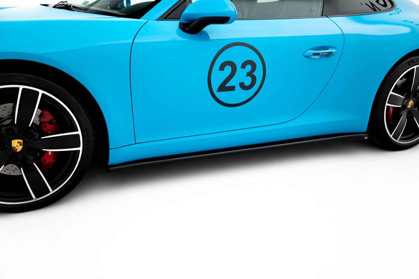Porsche 911 (991.2) Carrera Side Skirt Diffusers — vehicle view
