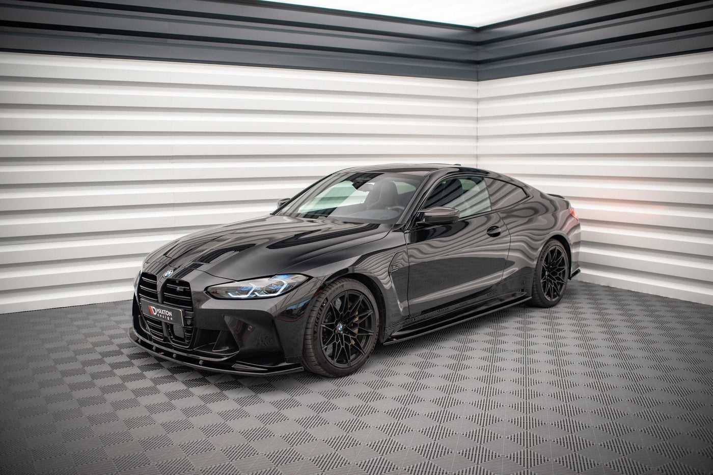BMW M4 (G82) Side Skirt Diffusers V2 — vehicle view