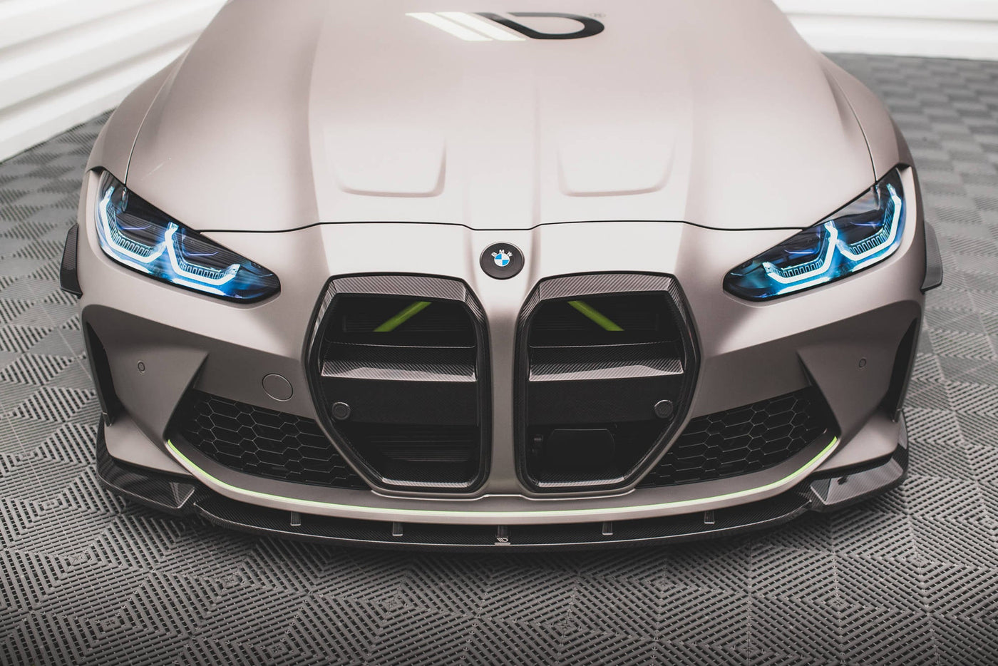 BMW M3 (G80) / M4 (G82) Carbon Fiber Front Grille — vehicle view