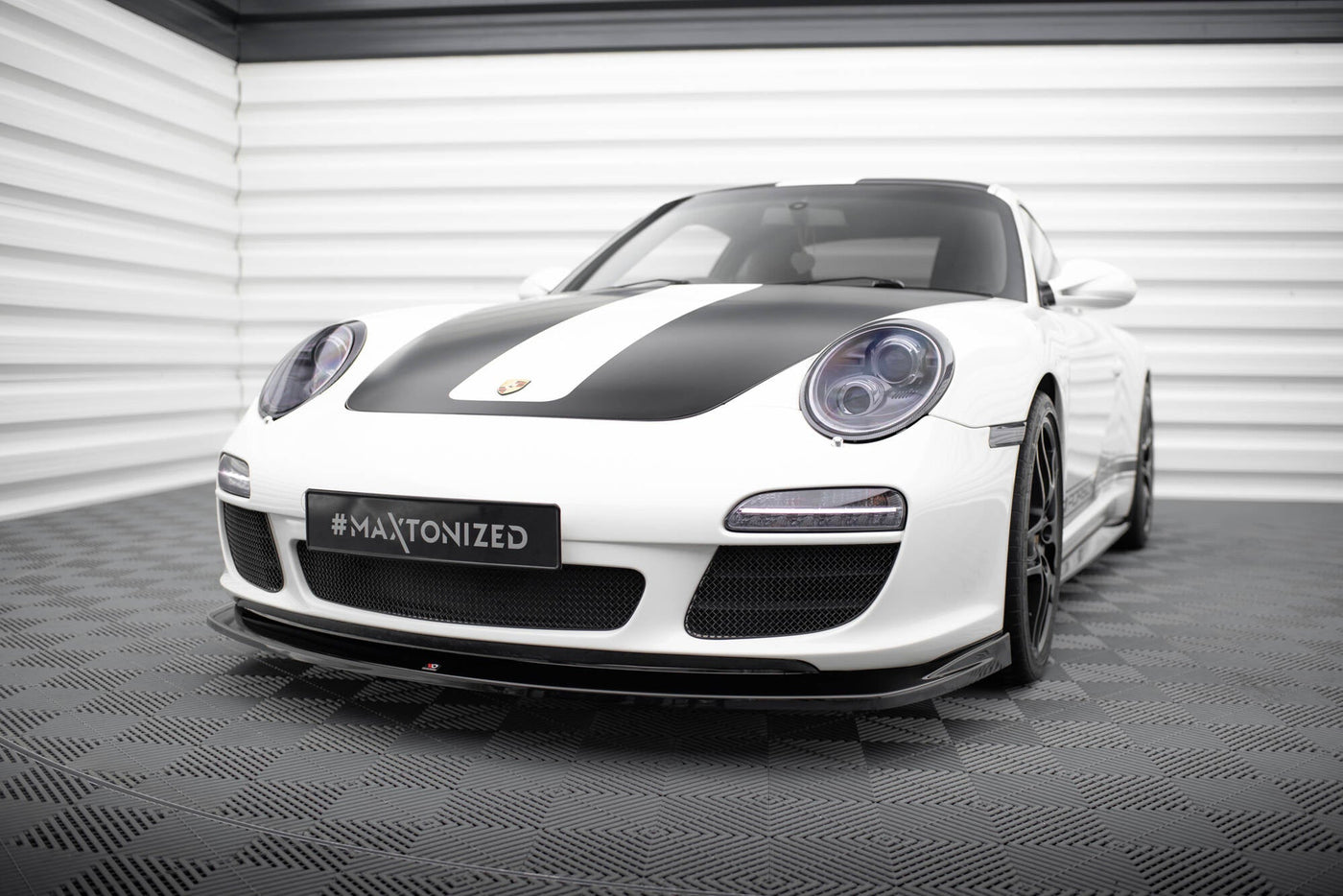 Porsche 911 (997.2) Carrera Front Splitter V2 — vehicle view