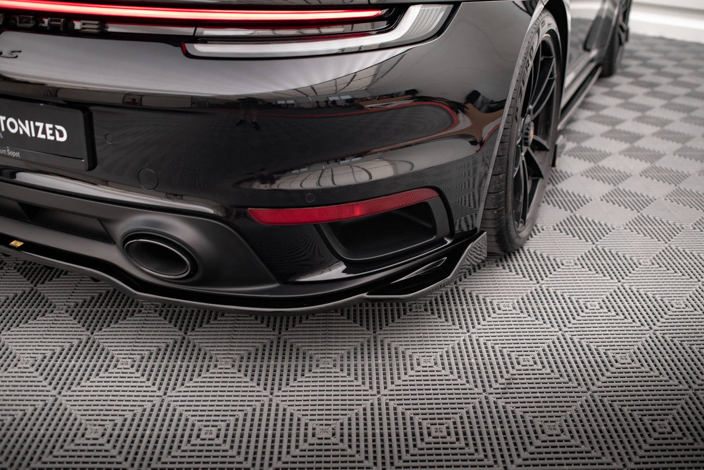 Porsche 911 (992) Turbo S Rear Splitter — vehicle view