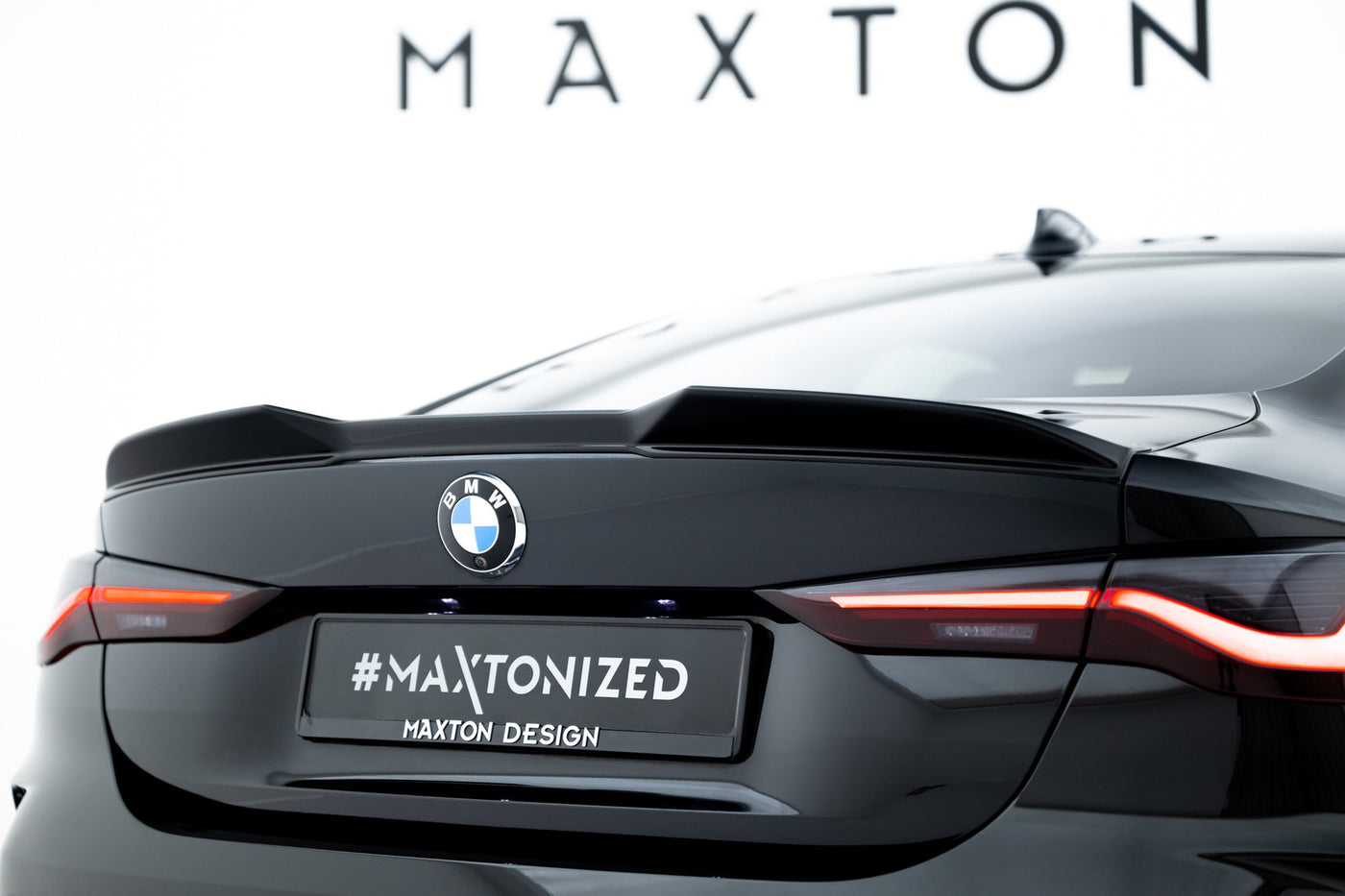 BMW M4 (G82) Spoiler Cap 3D — vehicle view