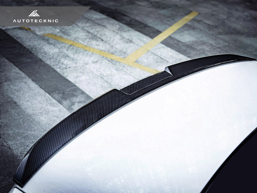 AutoTecknic Dry Carbon Corsa Trunk Spoiler - BMW G90 M5
