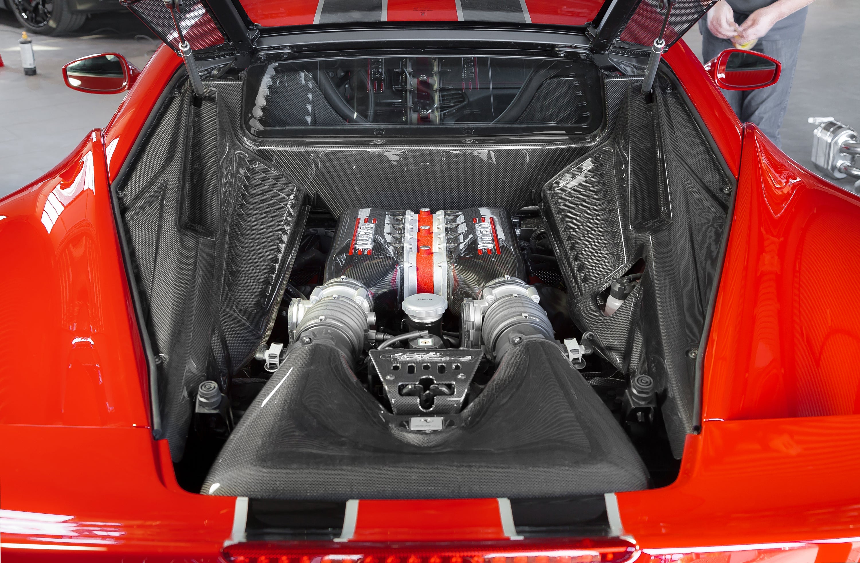 Ferrari 458 Italia/Speciale - Carbon Fiber Side Engine Covers