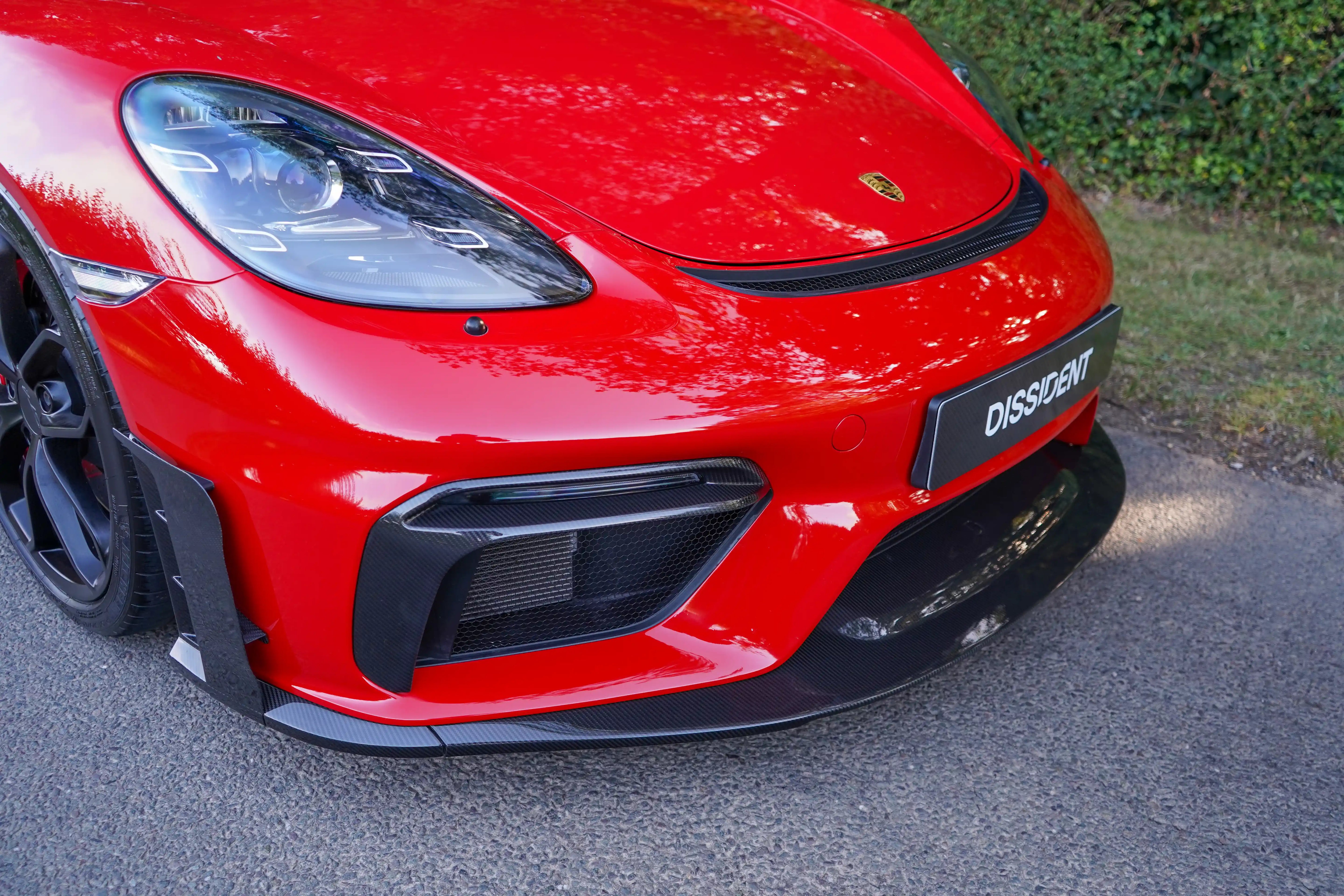 718 GT4 Front Curtain Road Spec Pair Visual Gloss  Carbon Laquered