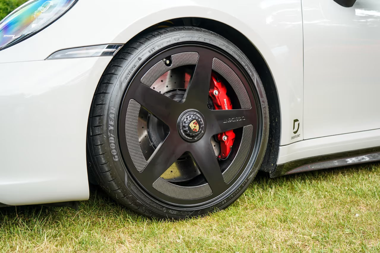 992.1 DD1 Outer Wheel Shrouds Front