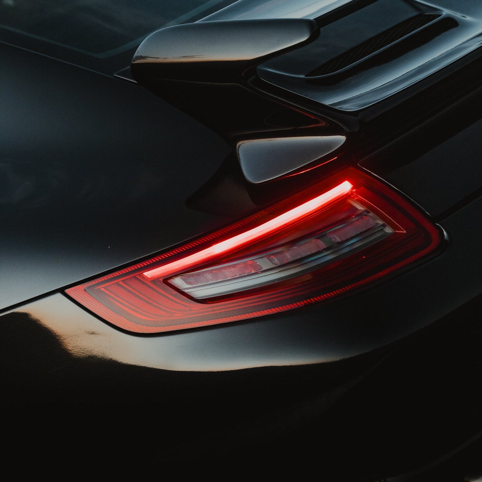 997.1 XB LED Tail Lights (Red)