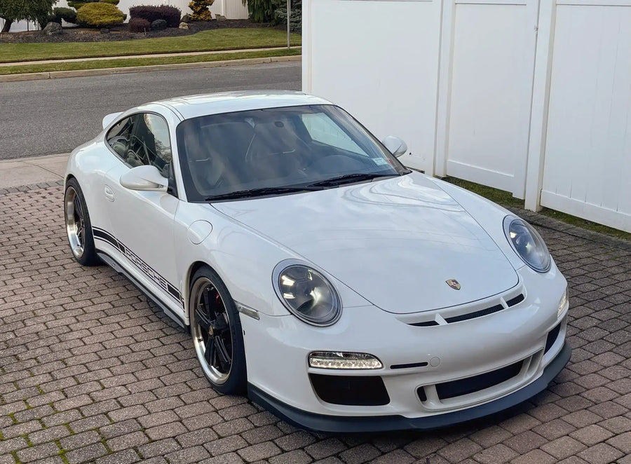 Moshammer 997 wide body side skirts on Porsche 997 — side profile with ducktail