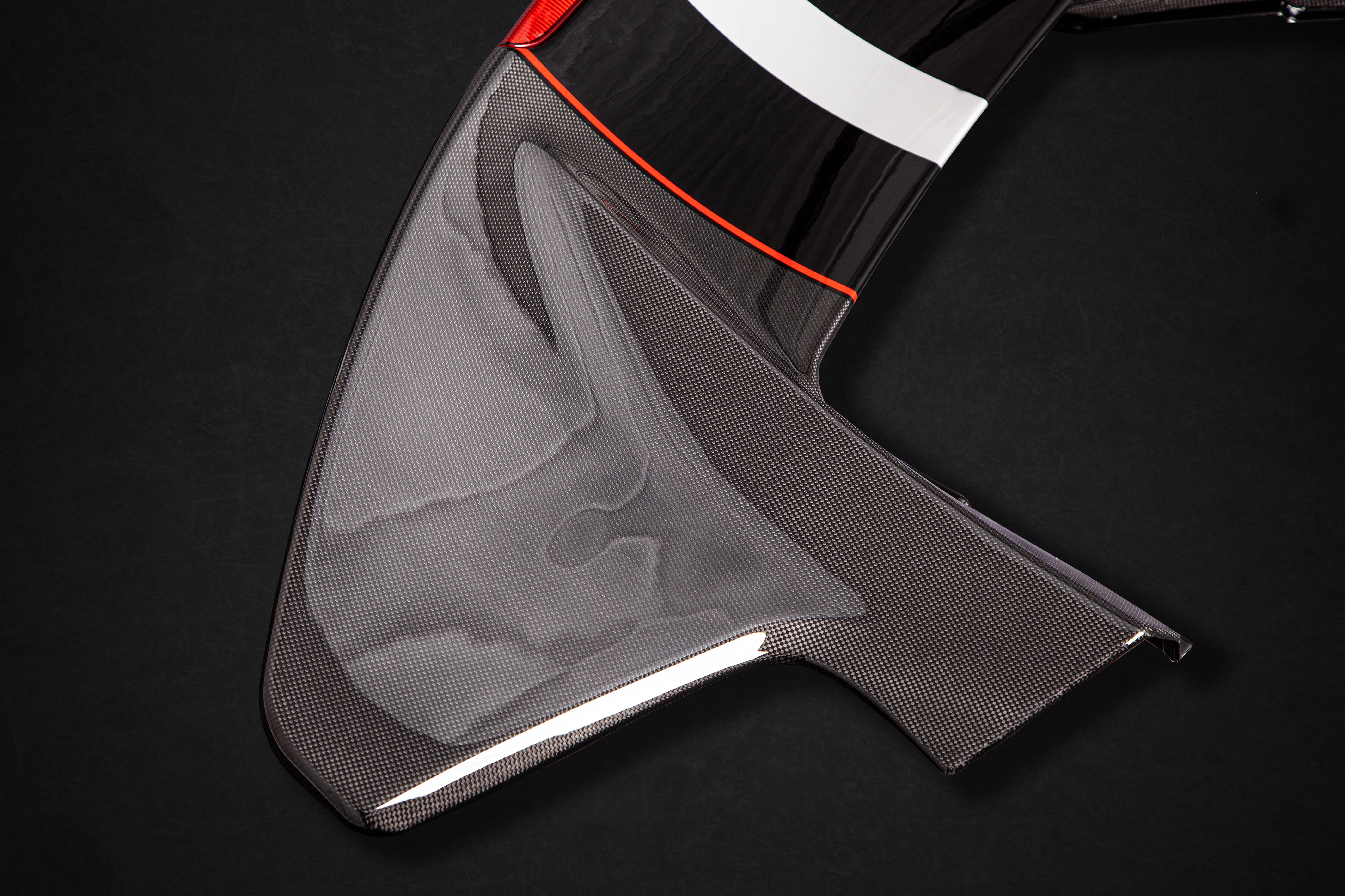 Ferrari 488 Pista (Coupe) - Carbon Fiber Rear Wing