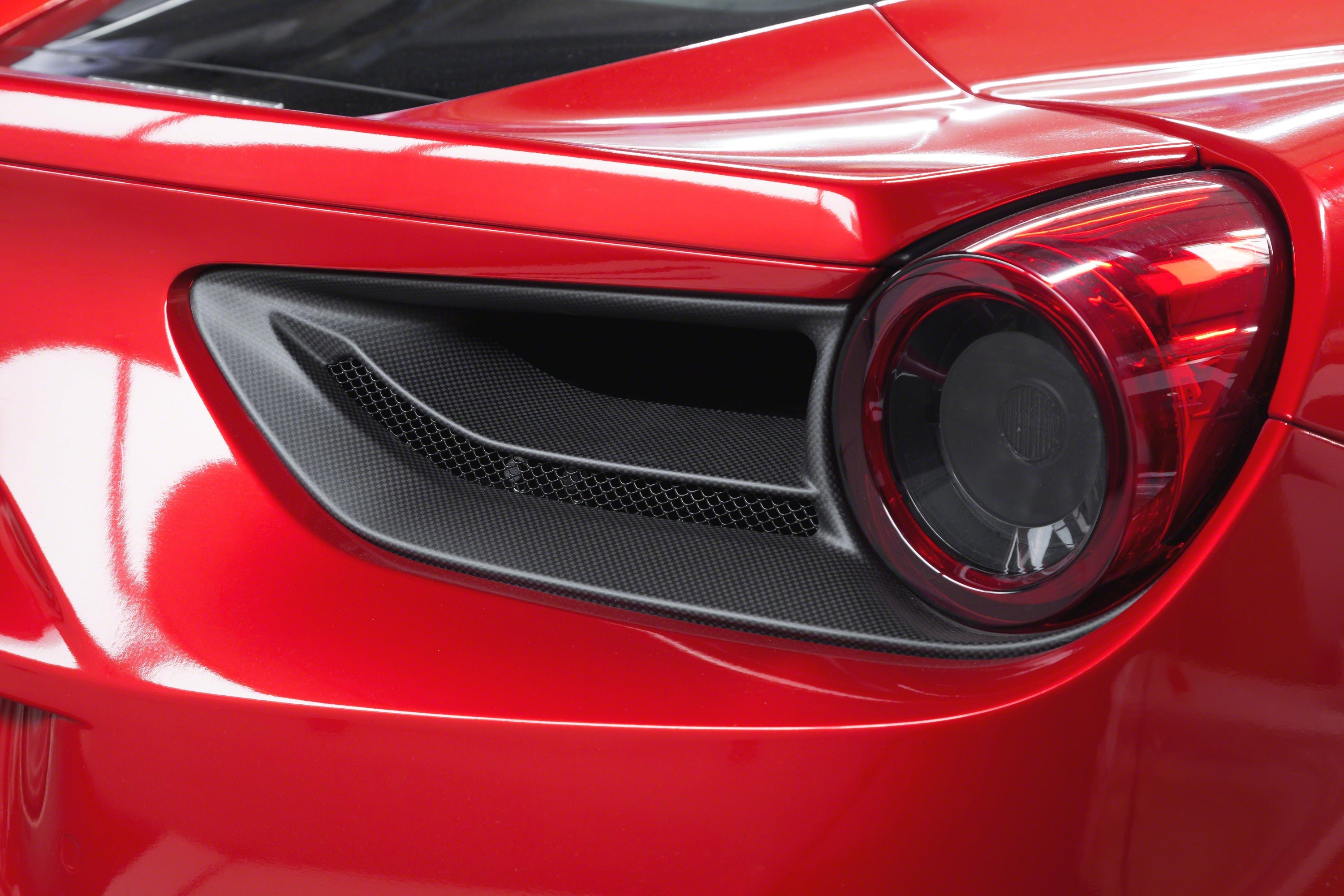 Ferrari 488 - Carbon Fiber Tail Light Covers