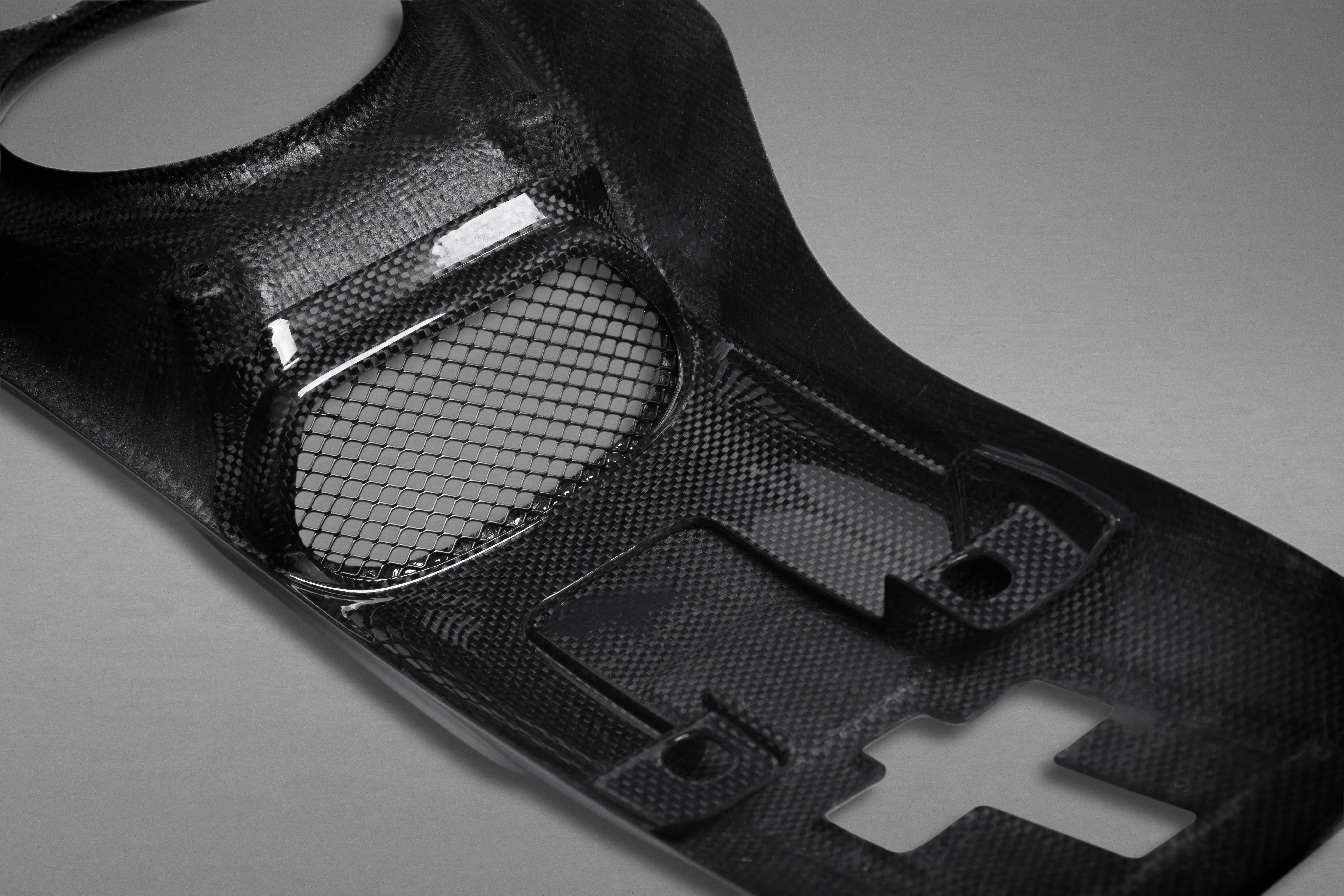 Ferrari 488/F8 - Carbon Fiber Lock Cover