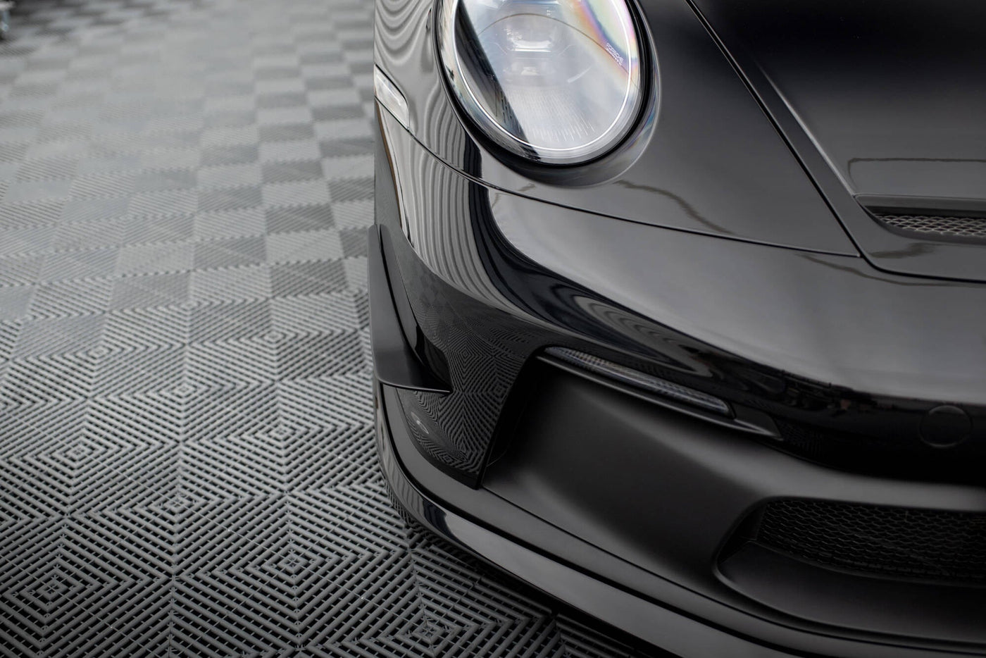 Porsche 911 (992) GT3 Front Canards — vehicle view