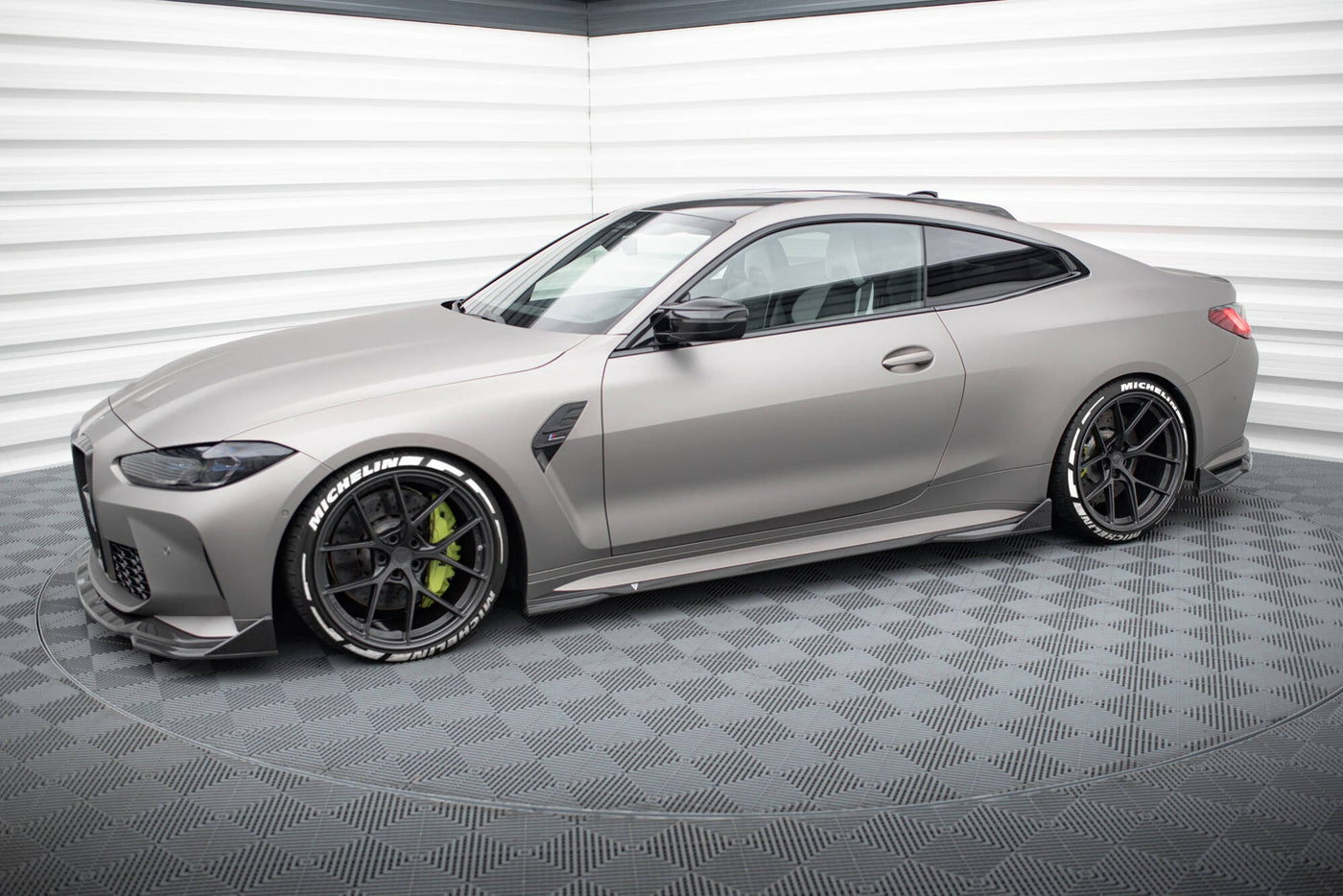 BMW M4 (G82) Carbon Fiber Side Flaps — vehicle view