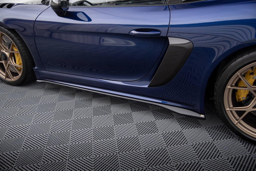 Porsche 718 Cayman GT4 RS Side Skirt Diffusers — vehicle view