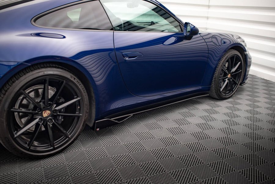 Porsche 911 (992) Carrera Aero / GTS Side Skirt Diffusers V2 — vehicle view