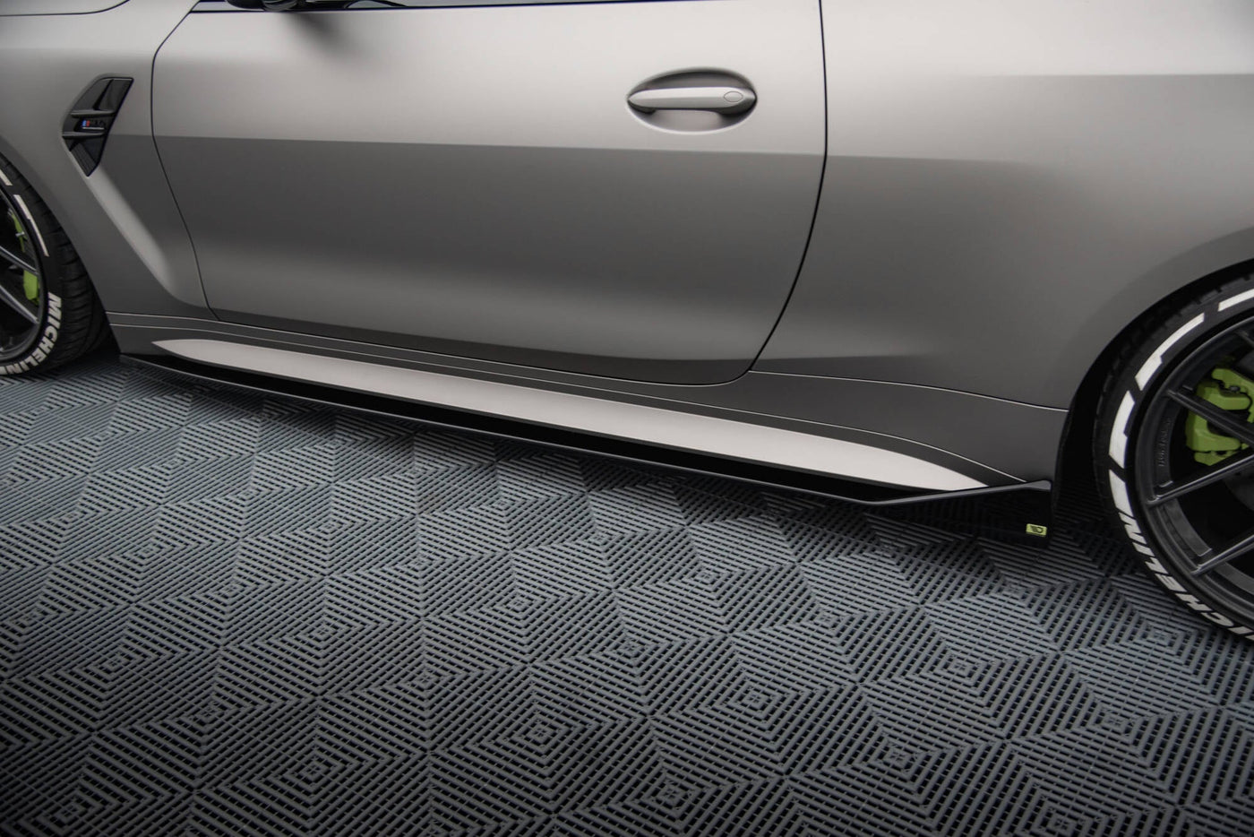 BMW M4 (G82) Side Skirt Diffusers V3 CSL Look — vehicle view