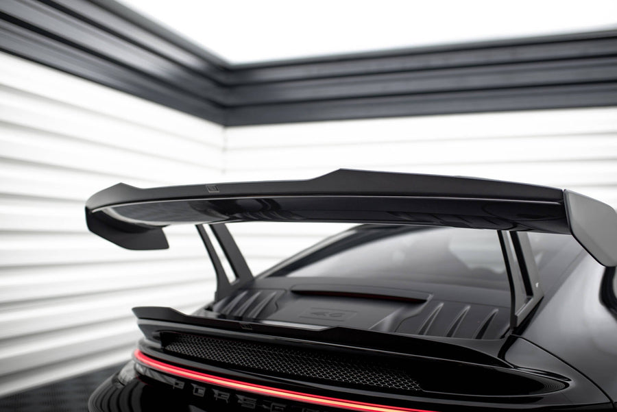 Porsche 911 (992) GT3 Upper Spoiler Cap — vehicle view