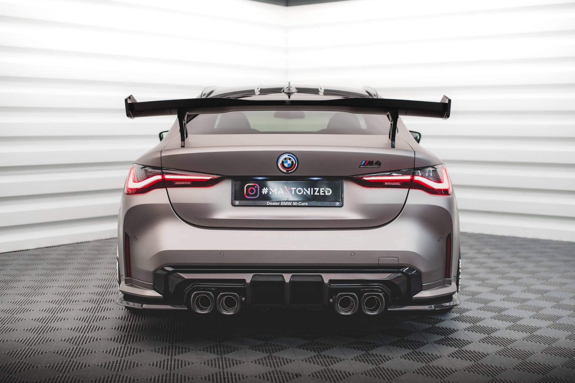 BMW M4 (G82) Carbon Fiber Rear Side Splitters — vehicle view