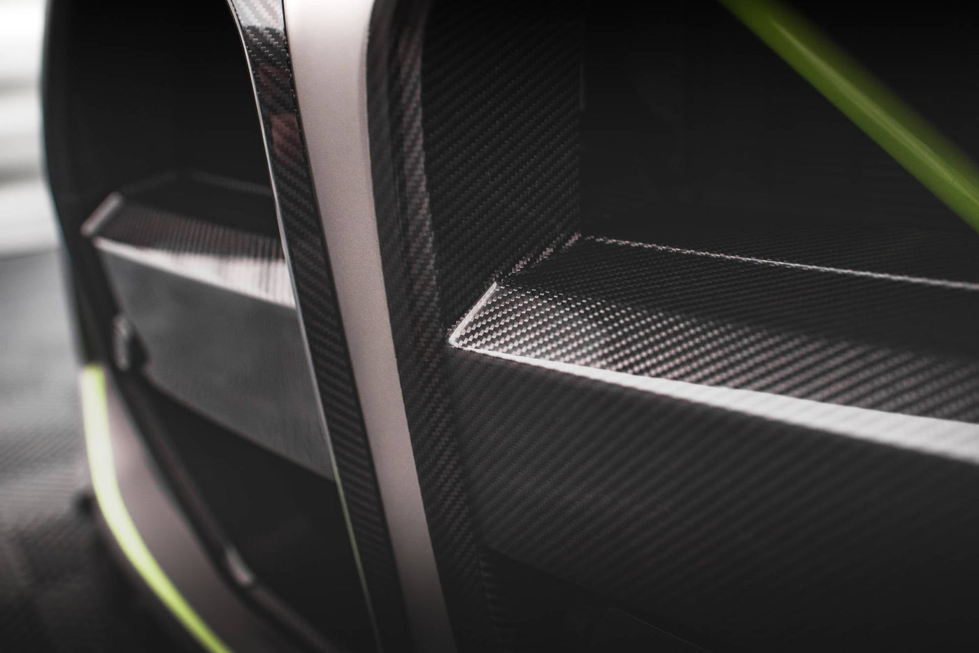 BMW M3 (G80) / M4 (G82) Carbon Fiber Front Grille — vehicle view