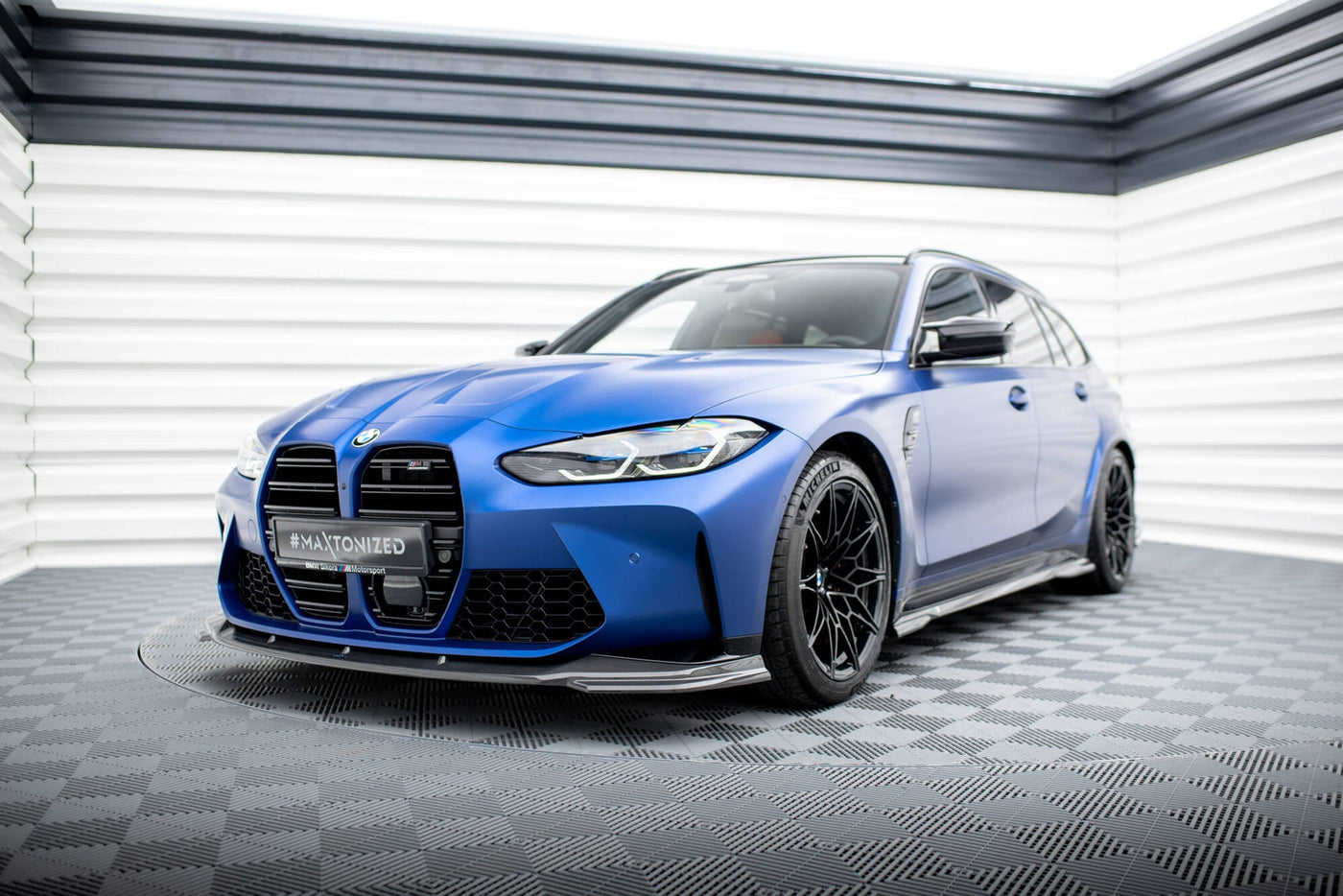 BMW M3 Touring (G81) Carbon Fiber Full Splitter Set — vehicle view