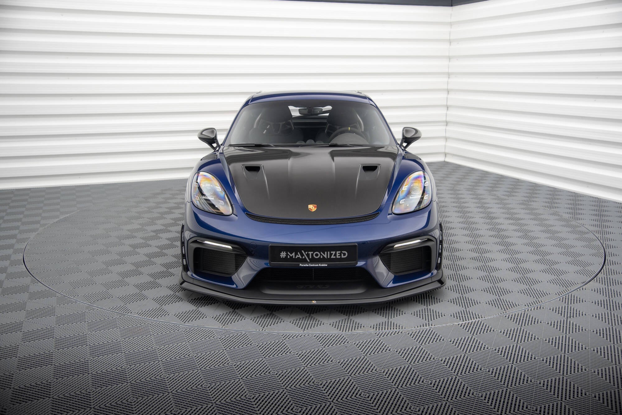 Porsche 718 Cayman GT4 RS Front Splitter — vehicle view