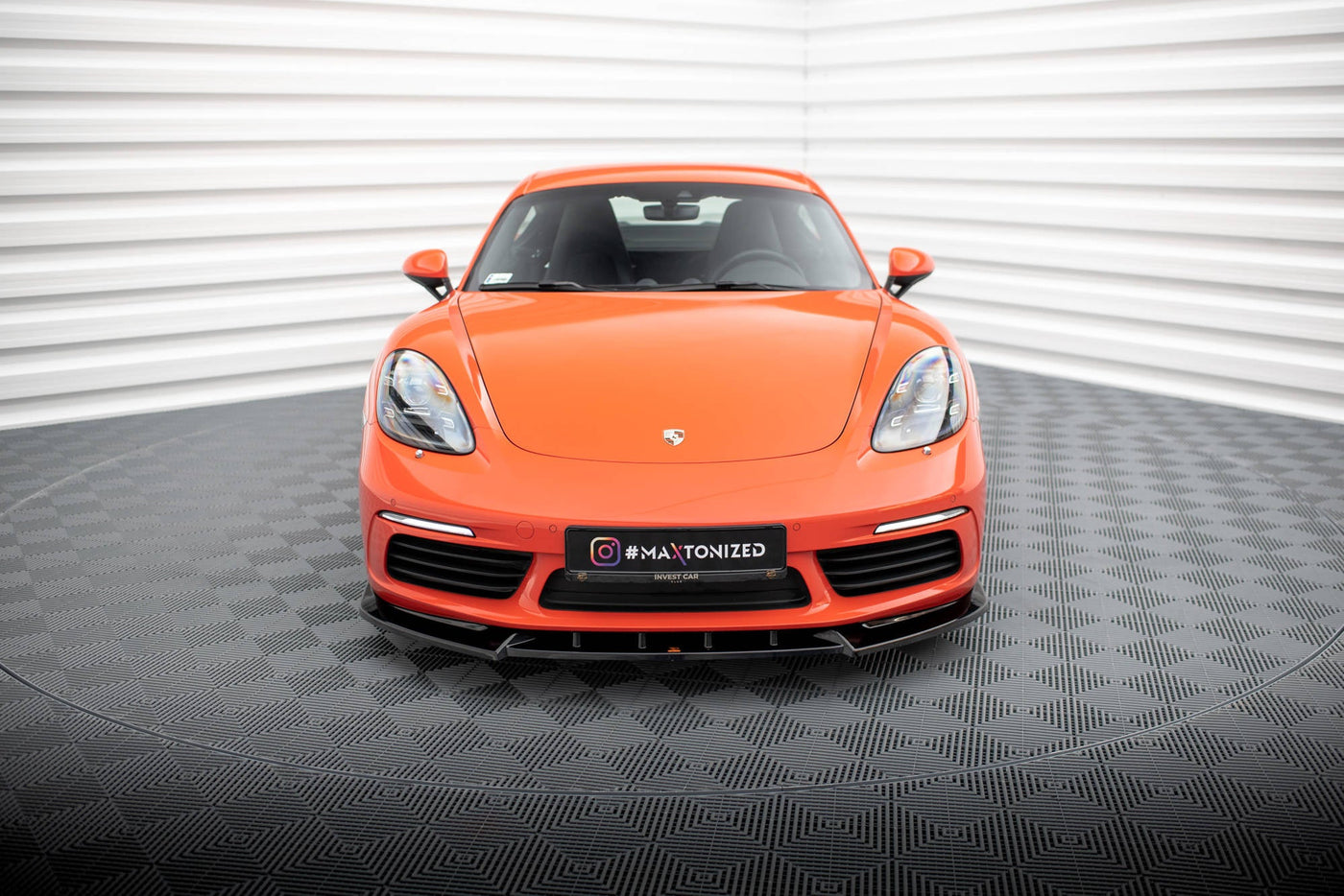 Porsche 718 Cayman Front Splitter V1 — vehicle view