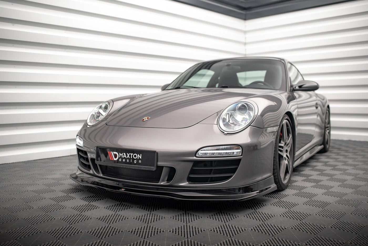 Porsche 911 (997.2) Carrera GTS Front Splitter V1 — vehicle view