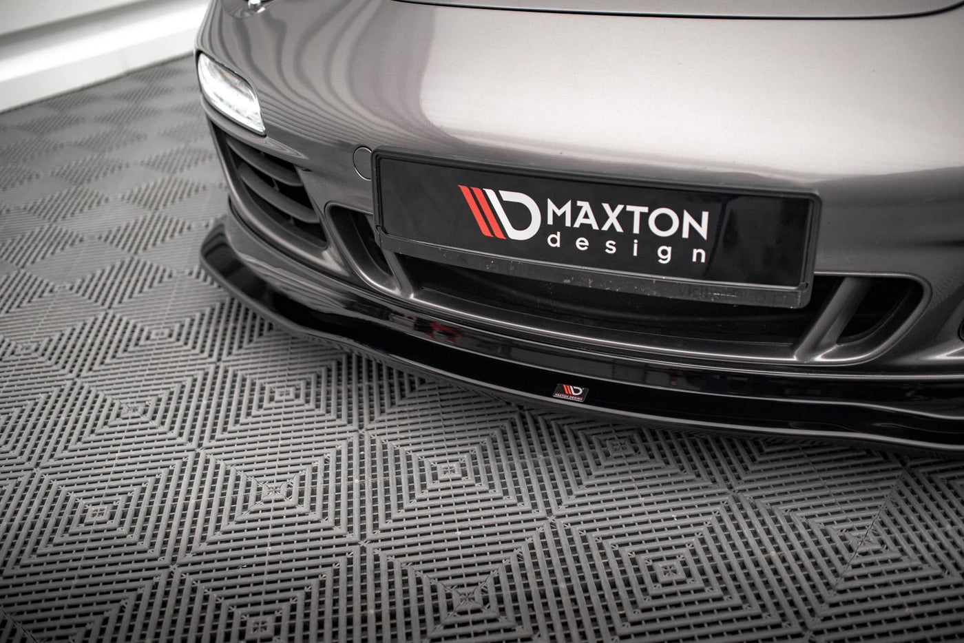 Porsche 911 (997.2) Carrera GTS Front Splitter V1 — vehicle view