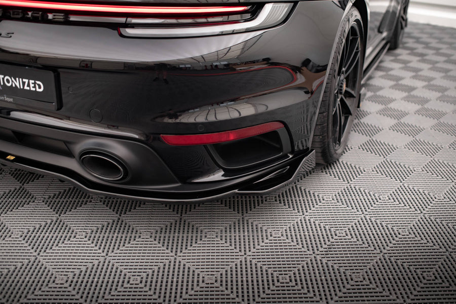 Porsche 911 (992) Turbo S Rear Splitter — vehicle view