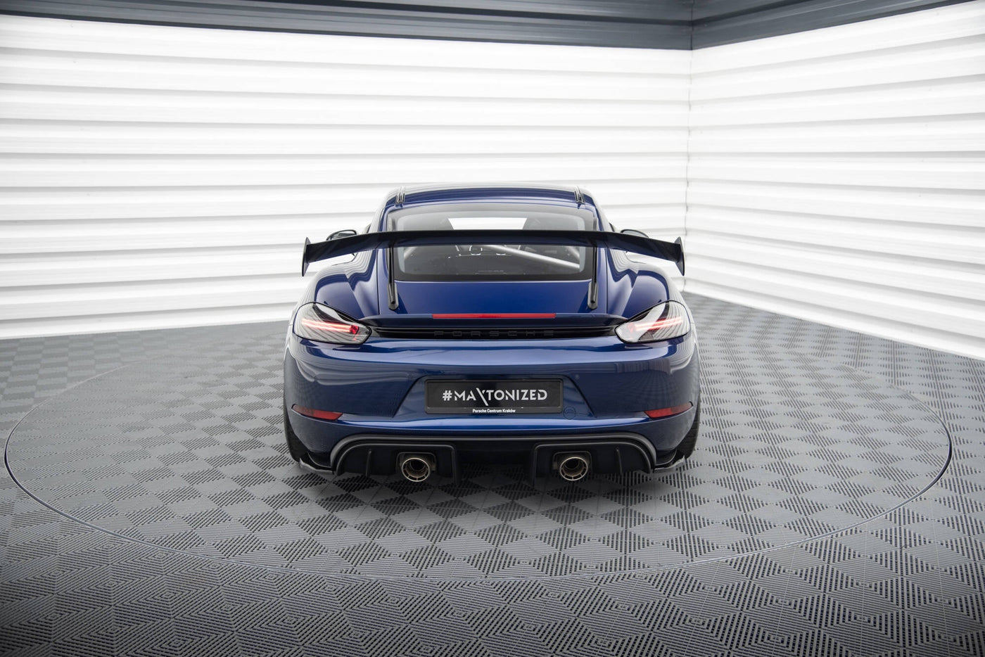 Porsche 718 Cayman GT4 RS Rear Side Splitters — vehicle view