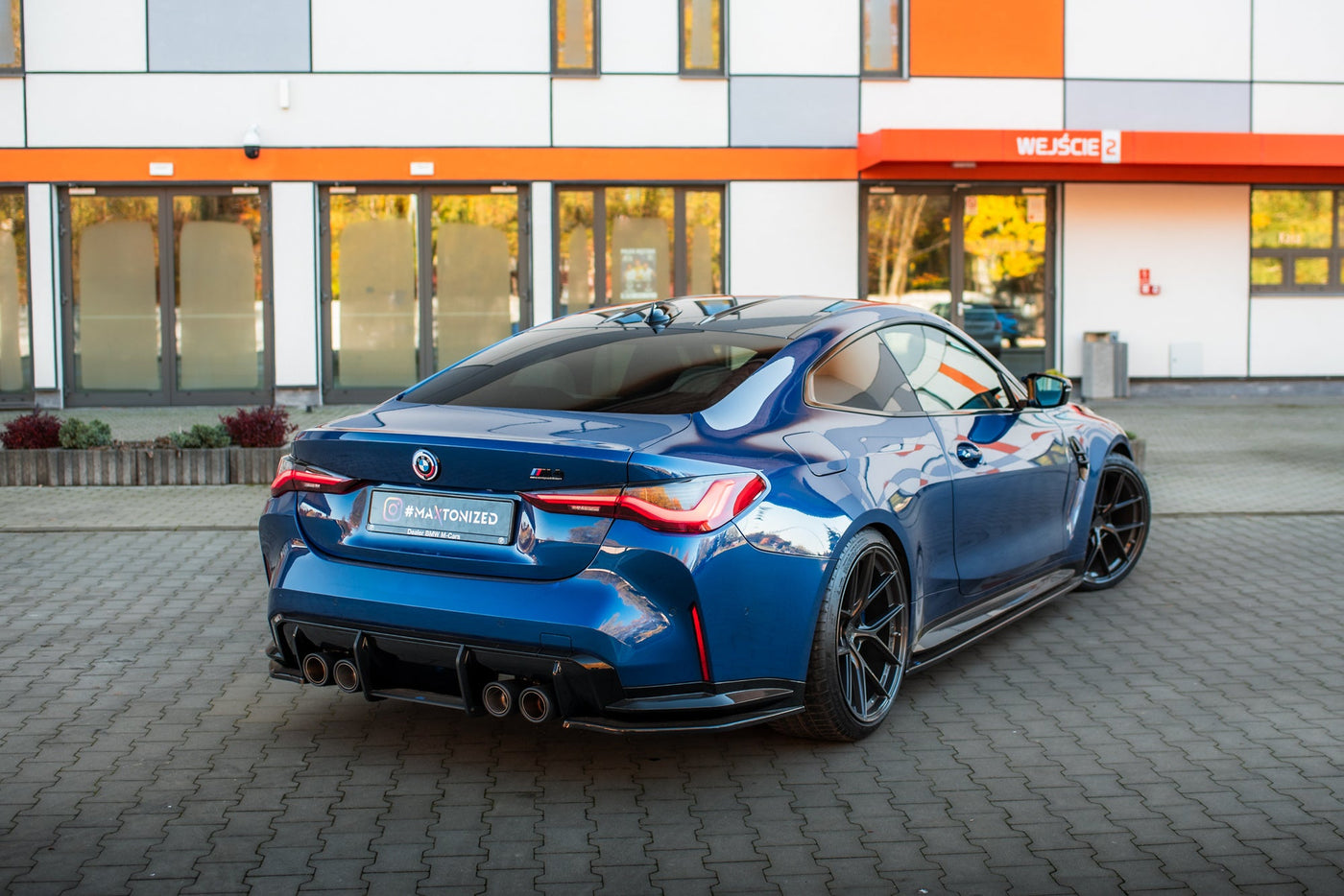 BMW M4 (G82) Rear Side Splitters V2 — vehicle view