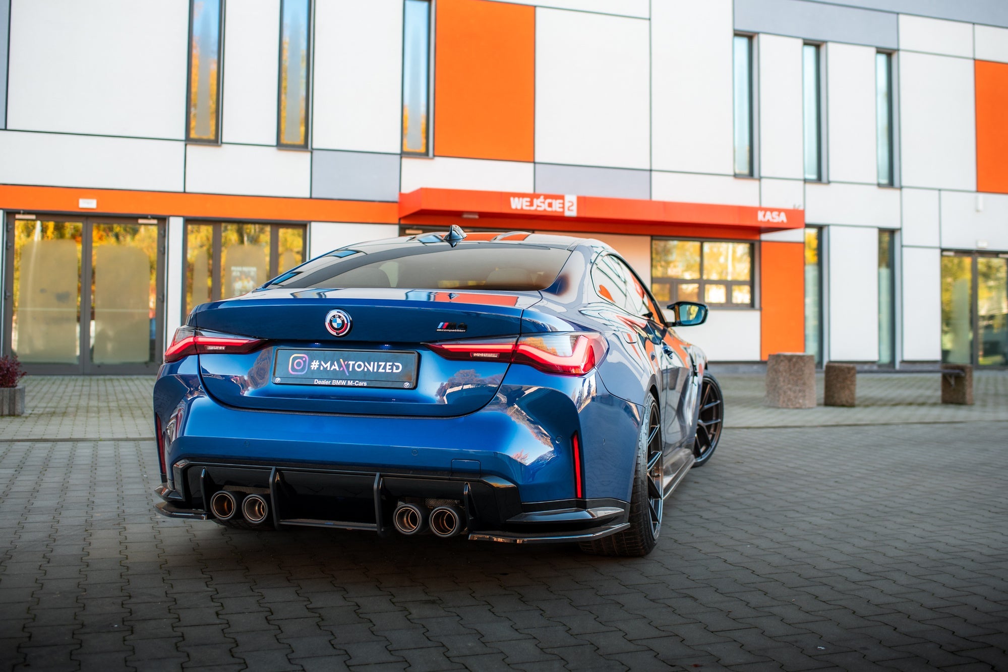 BMW M4 (G82) Rear Side Splitters V2 — vehicle view