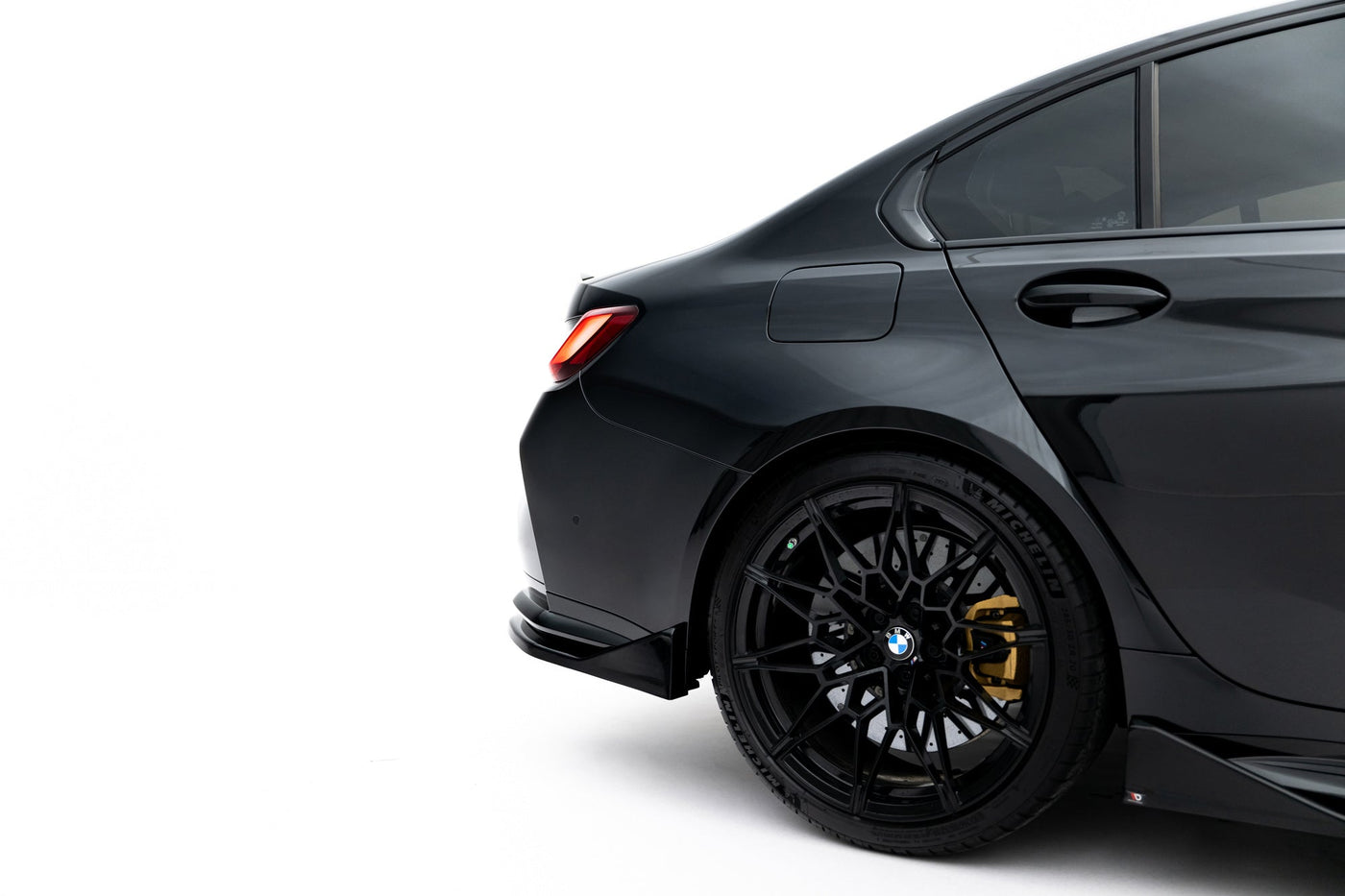 BMW M3 (G80) Rear Side Splitters V5 — vehicle view