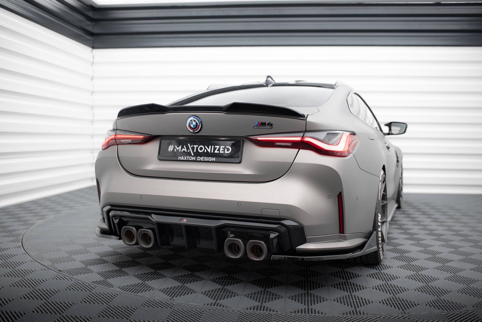 BMW M4 (G82) Rear Side Splitters V5 — vehicle view