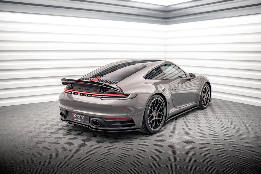 Porsche 911 (992) Carrera 4S Spoiler Cap — vehicle view