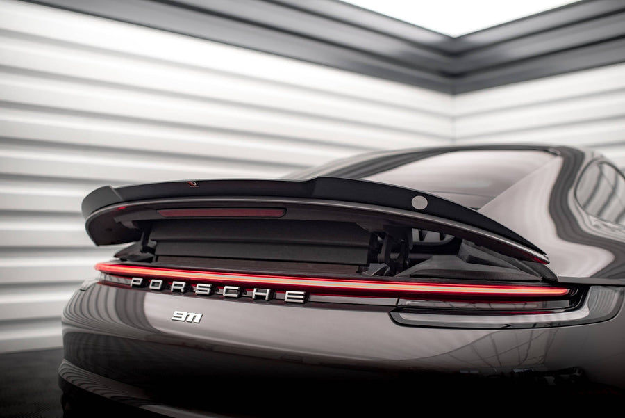 Porsche 911 (992) Carrera 4S Spoiler Cap — vehicle view