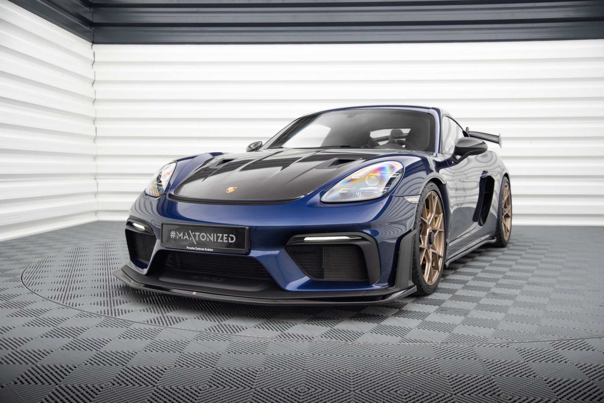 Porsche 718 Cayman GT4 RS Full Splitter Set — product view