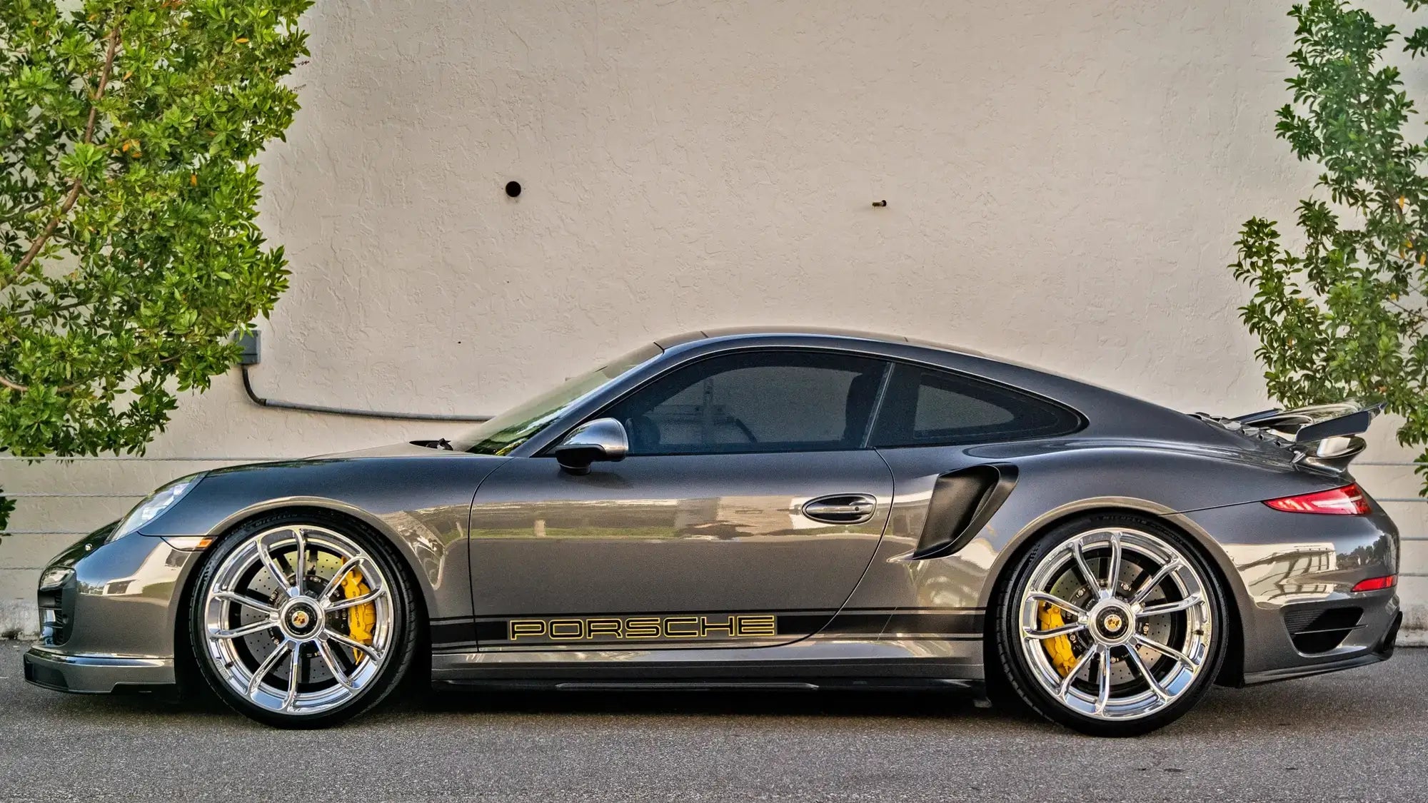 Moshammer 991 Turbo Side Skirts on Porsche 991 Turbo S — side profile with ram air scoops